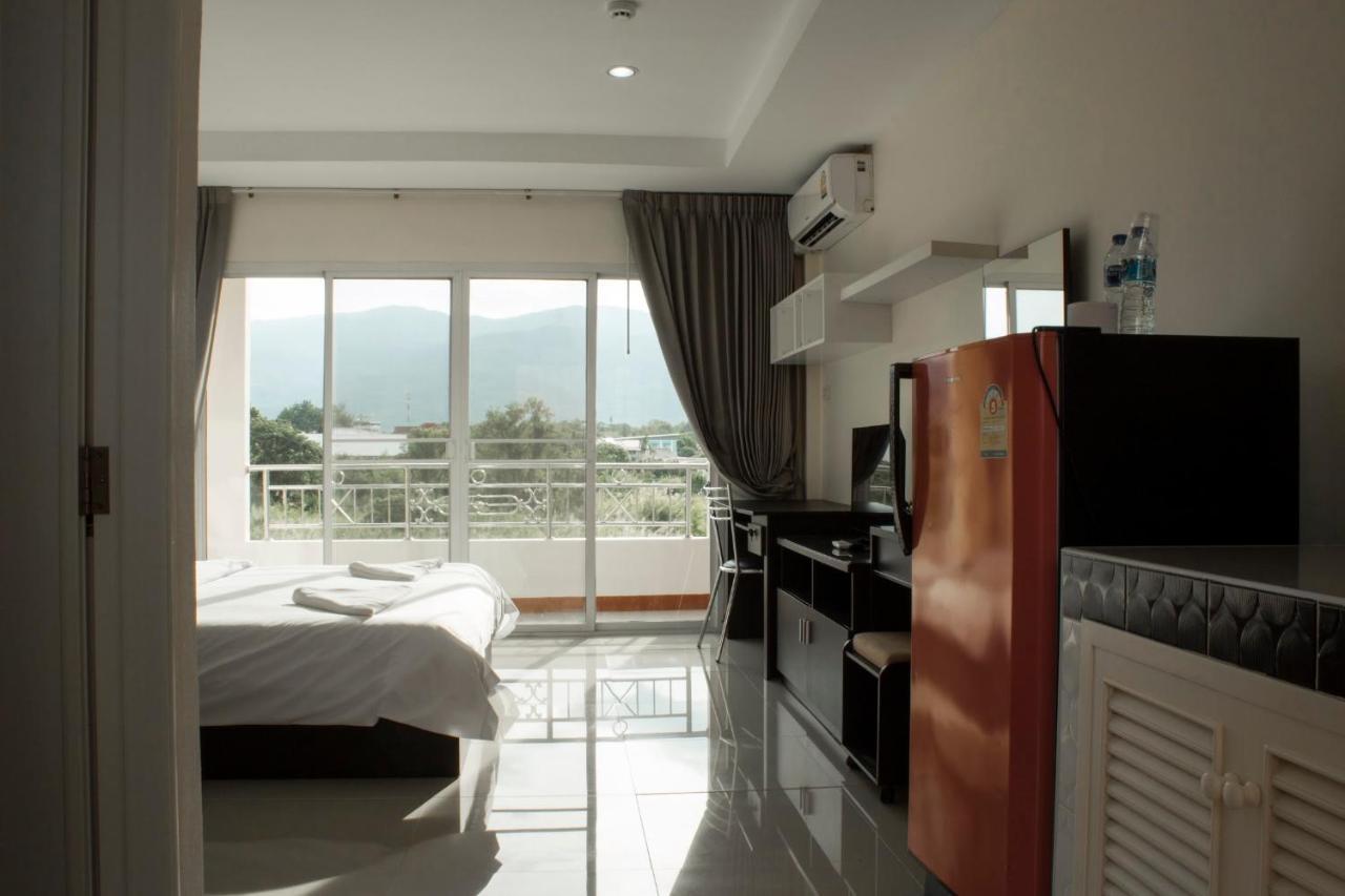 Nattidaplace Hotel Chiangmai Chiang Mai Bagian luar foto